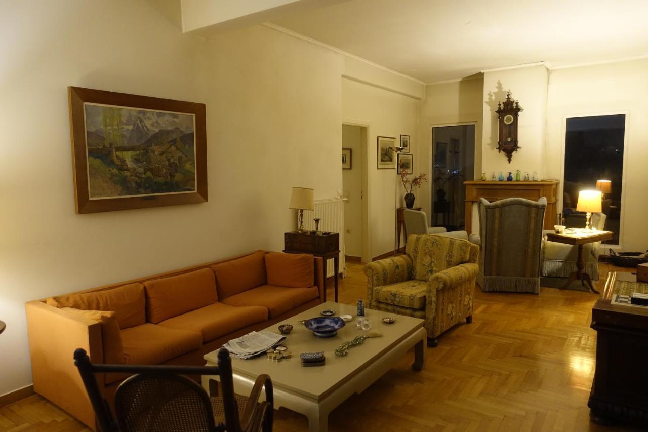 Eleni'S Home In Athens-Room Rental Bagian luar foto